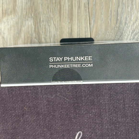 Folding Leather Wireless 🛜 Fast Charging Folding Pad and Stand-Black - Picture 5 of 5